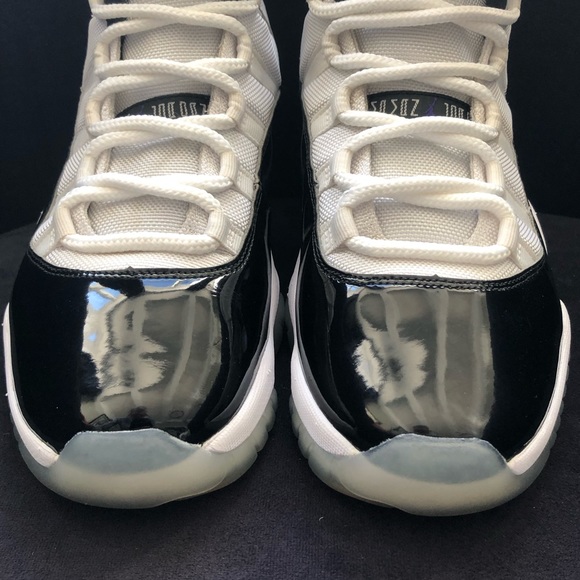 Air Jordan 11 Retro Concord 2018 (378037-100) Sz 10, Excellent Condition - Picture 9 of 14